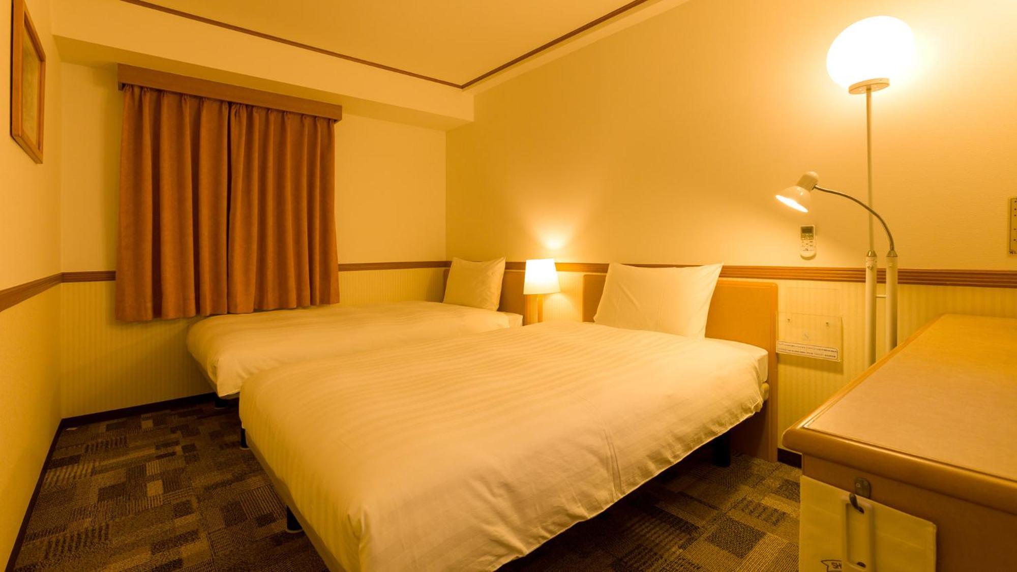 Toyoko Inn Shonan Hiratsuka Eki Kita Guchi No 1 Room photo