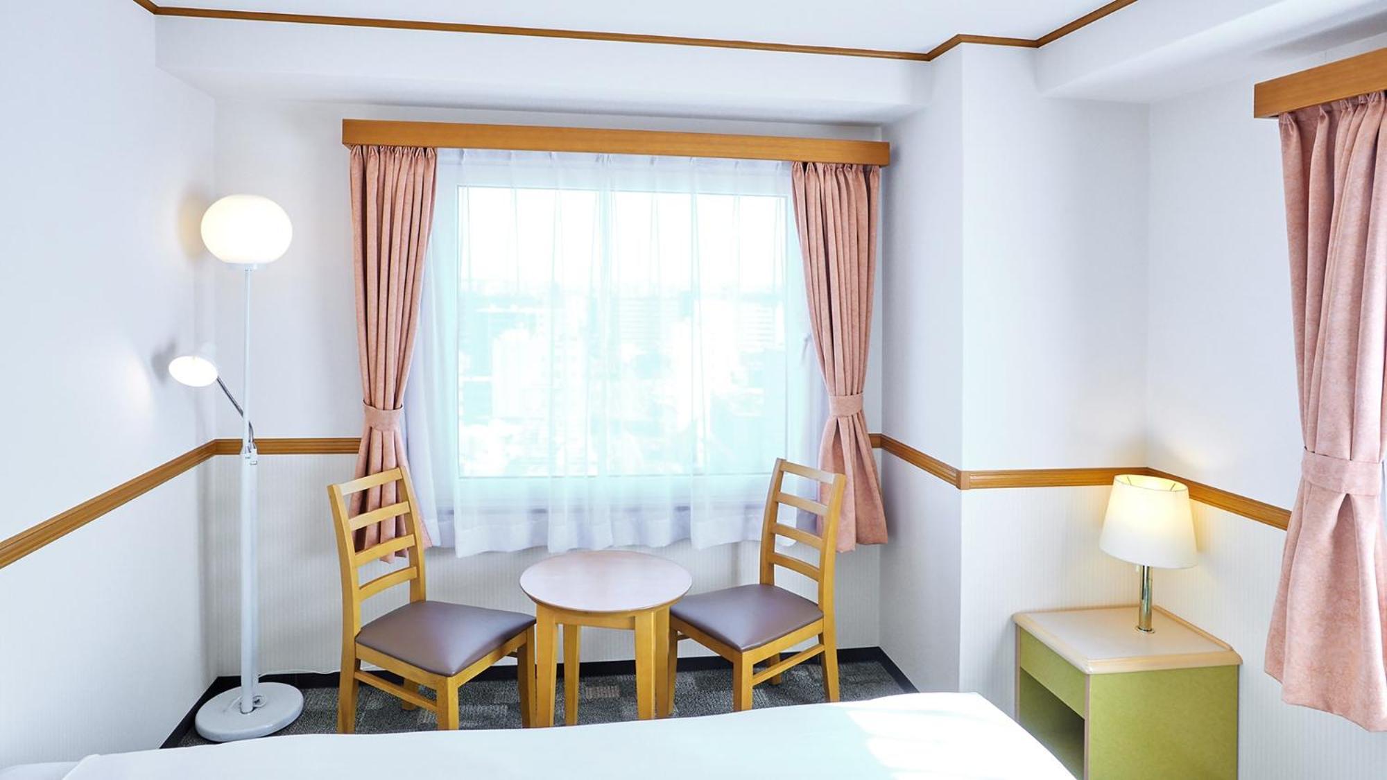 Toyoko Inn Shonan Hiratsuka Eki Kita Guchi No 1 Room photo