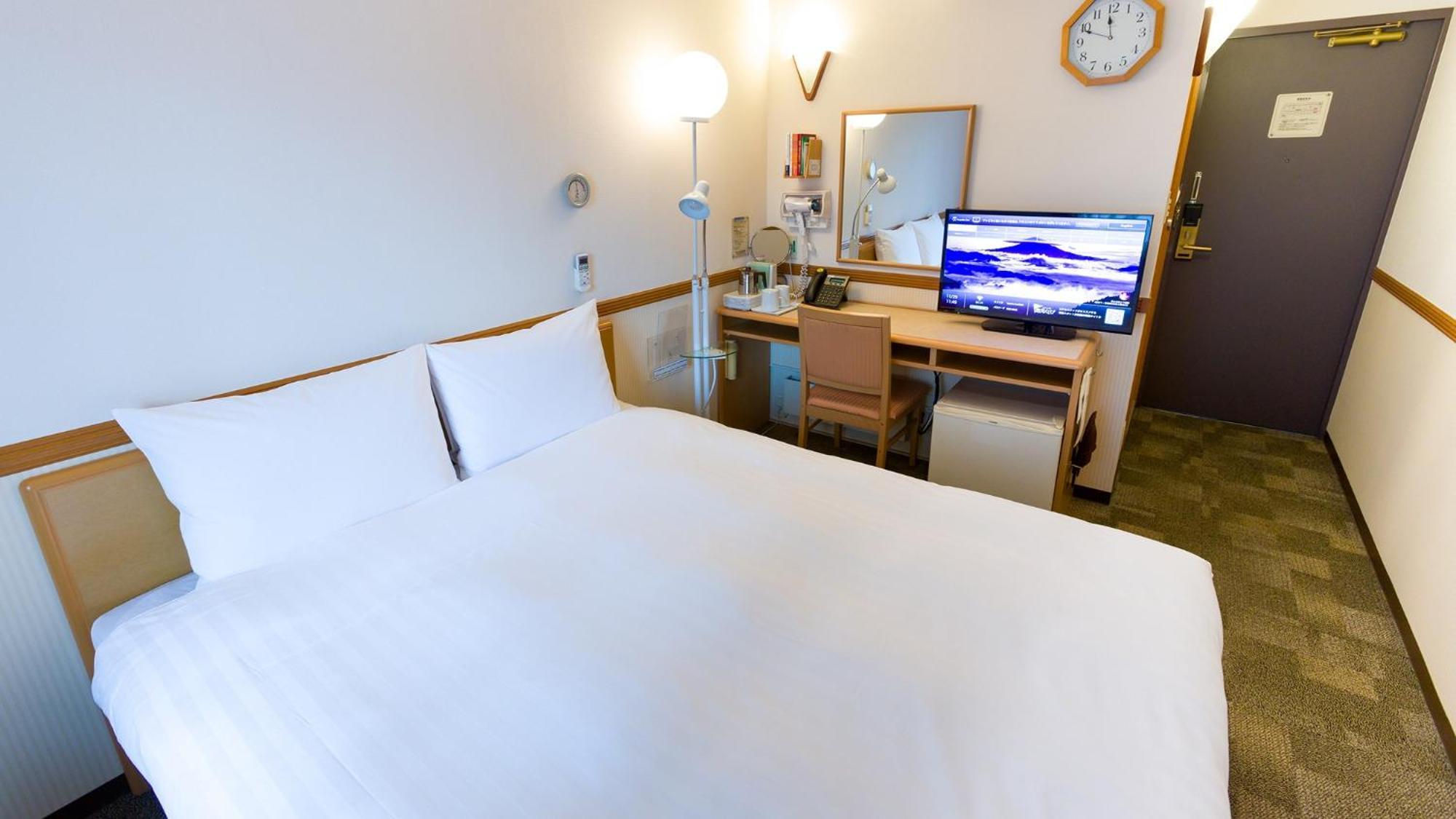 Toyoko Inn Shonan Hiratsuka Eki Kita Guchi No 1 Room photo